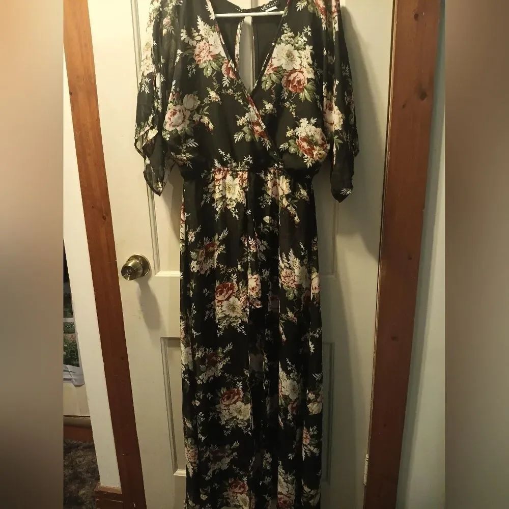🤠Venus One Piece Shorts Jumper with Long Skirt Size Small